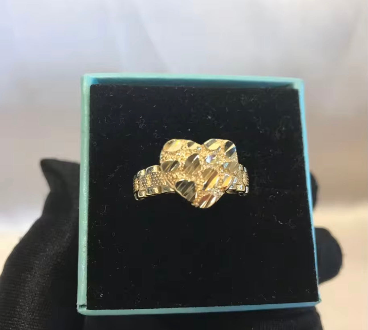 Heart nugget ring
